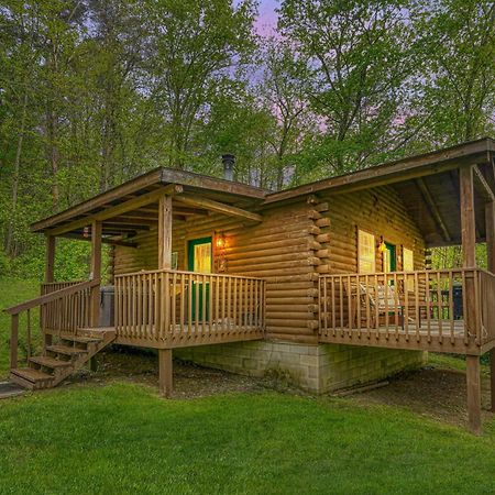 Blue Rose Cabins - Rosebud Cabin 로건 외부 사진